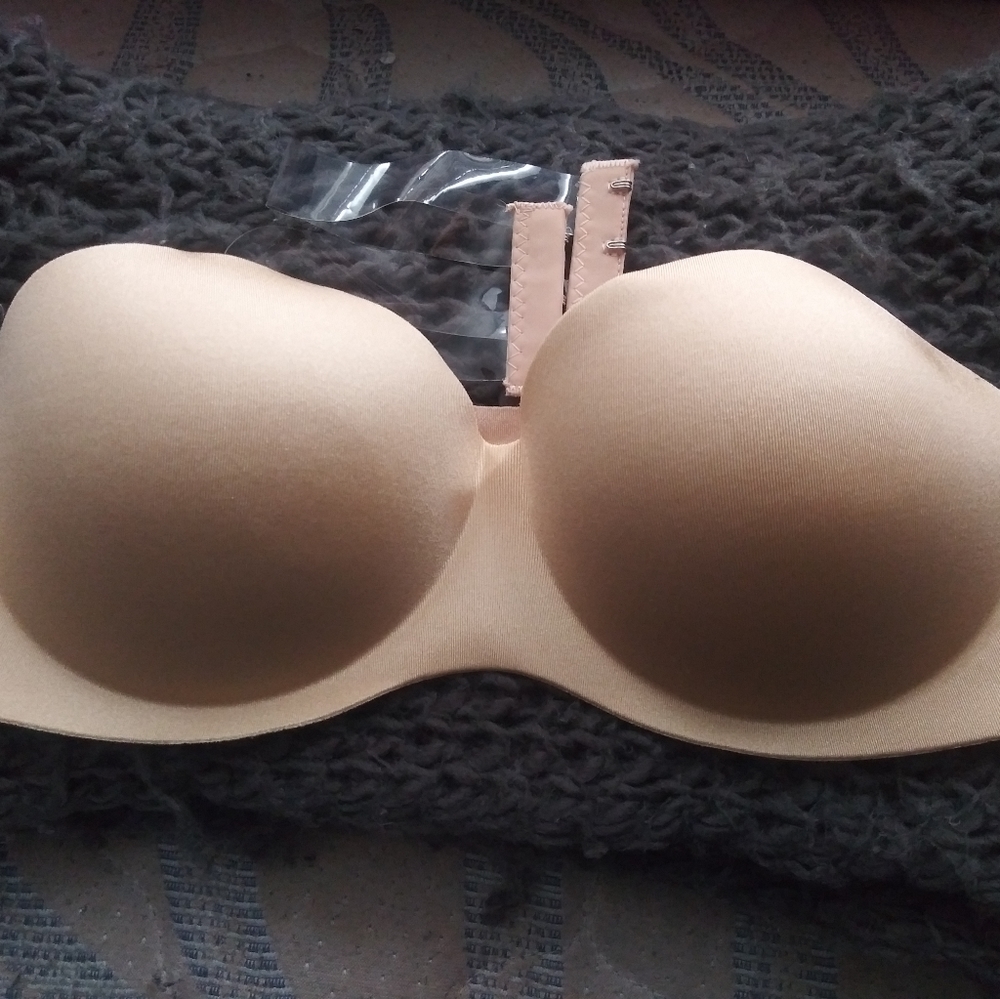 EAG backless strapless invisible bra